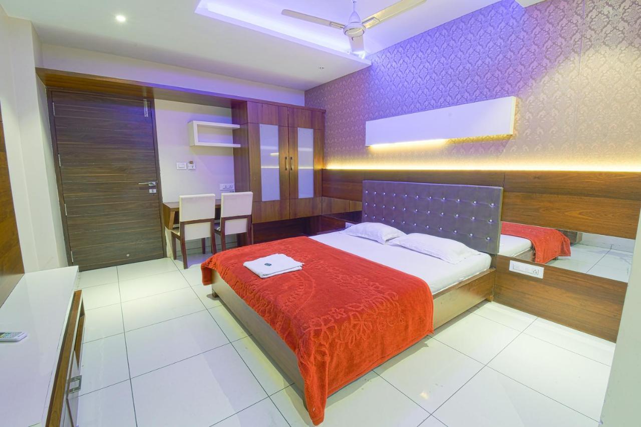 Hotel Ravikiran Kolhapur Eksteriør bilde
