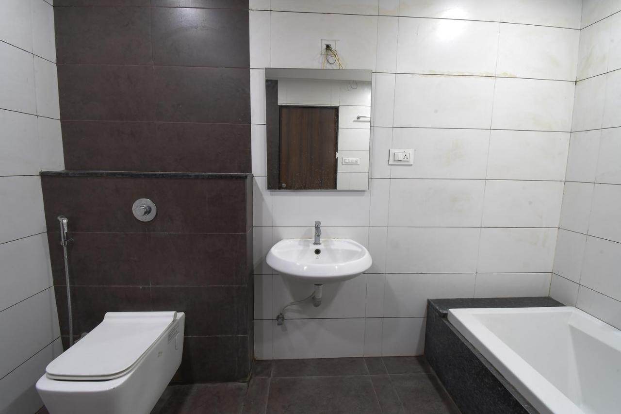 Hotel Ravikiran Kolhapur Eksteriør bilde