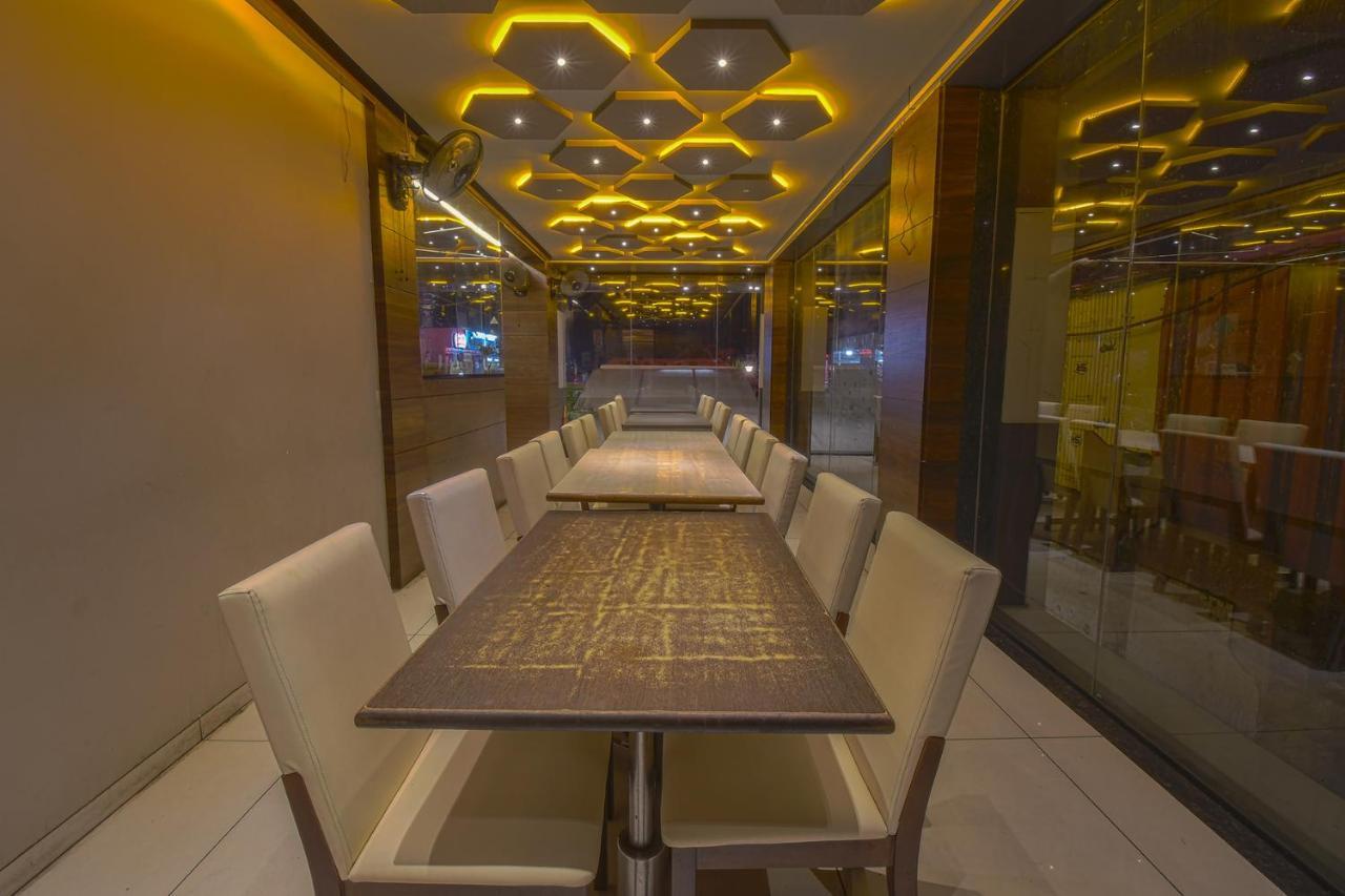 Hotel Ravikiran Kolhapur Eksteriør bilde
