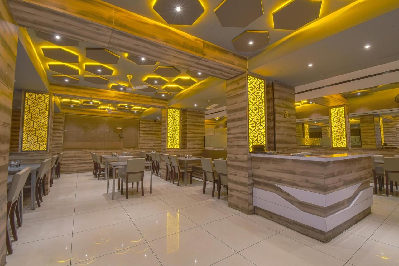 Hotel Ravikiran Kolhapur Eksteriør bilde