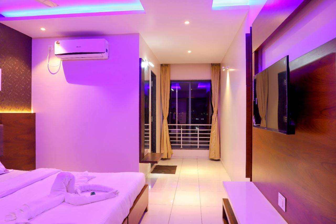 Hotel Ravikiran Kolhapur Eksteriør bilde